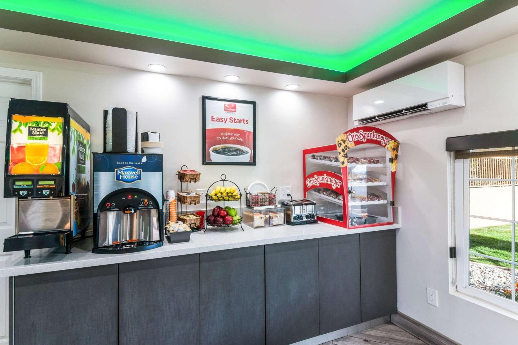 Econo Lodge Hesperia - Victorville I-15 מראה חיצוני תמונה