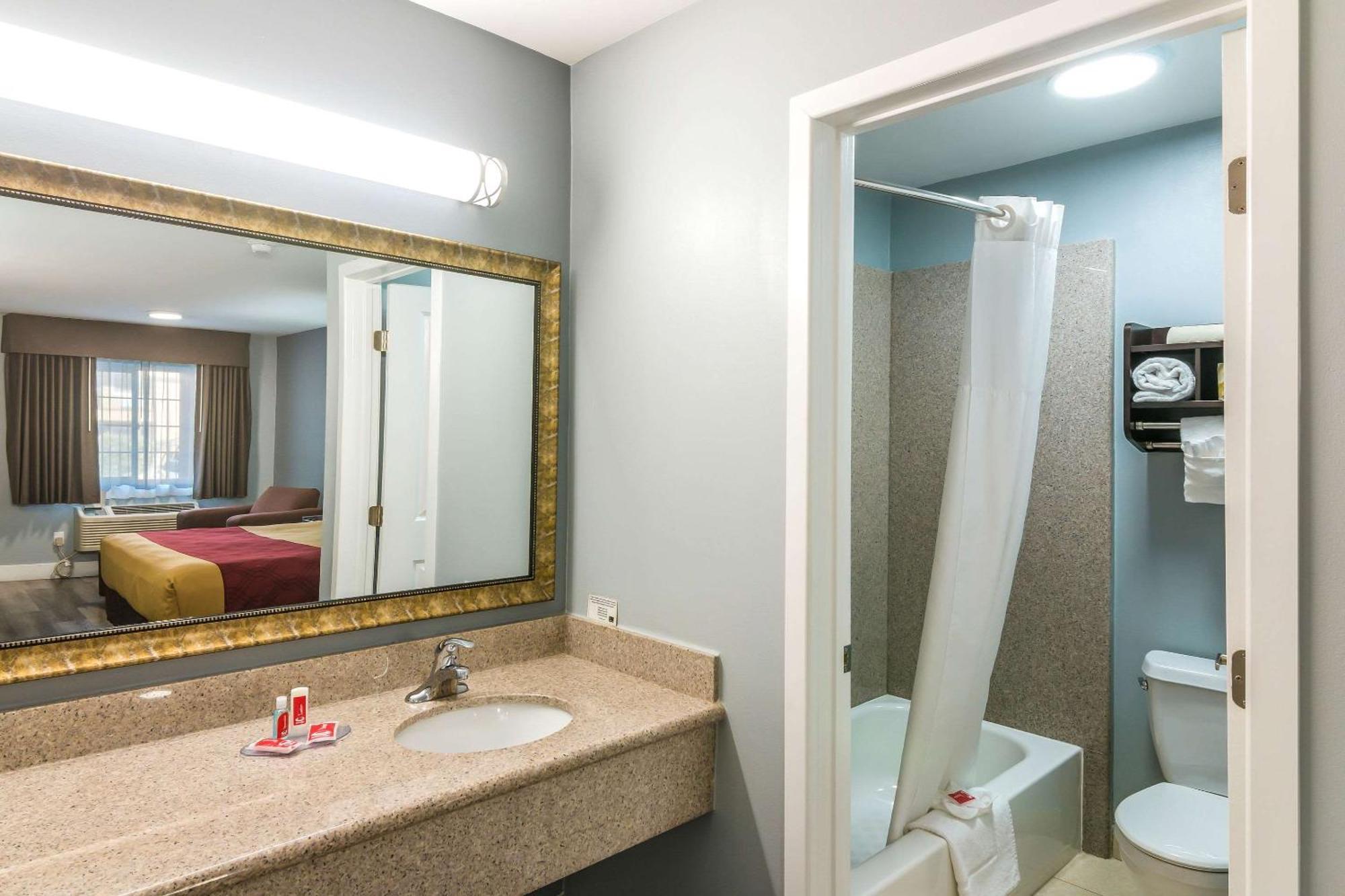 Econo Lodge Hesperia - Victorville I-15 מראה חיצוני תמונה
