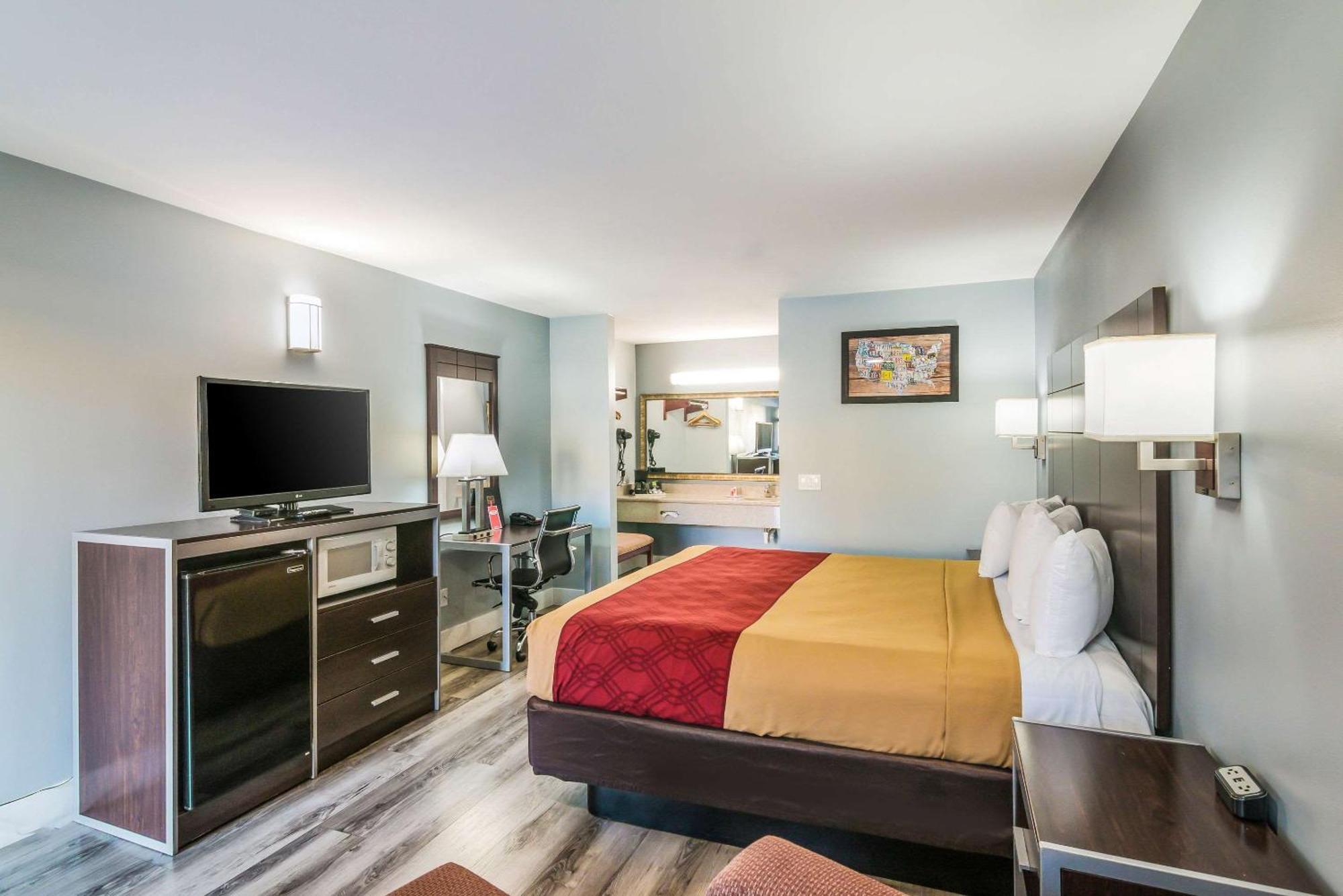 Econo Lodge Hesperia - Victorville I-15 מראה חיצוני תמונה