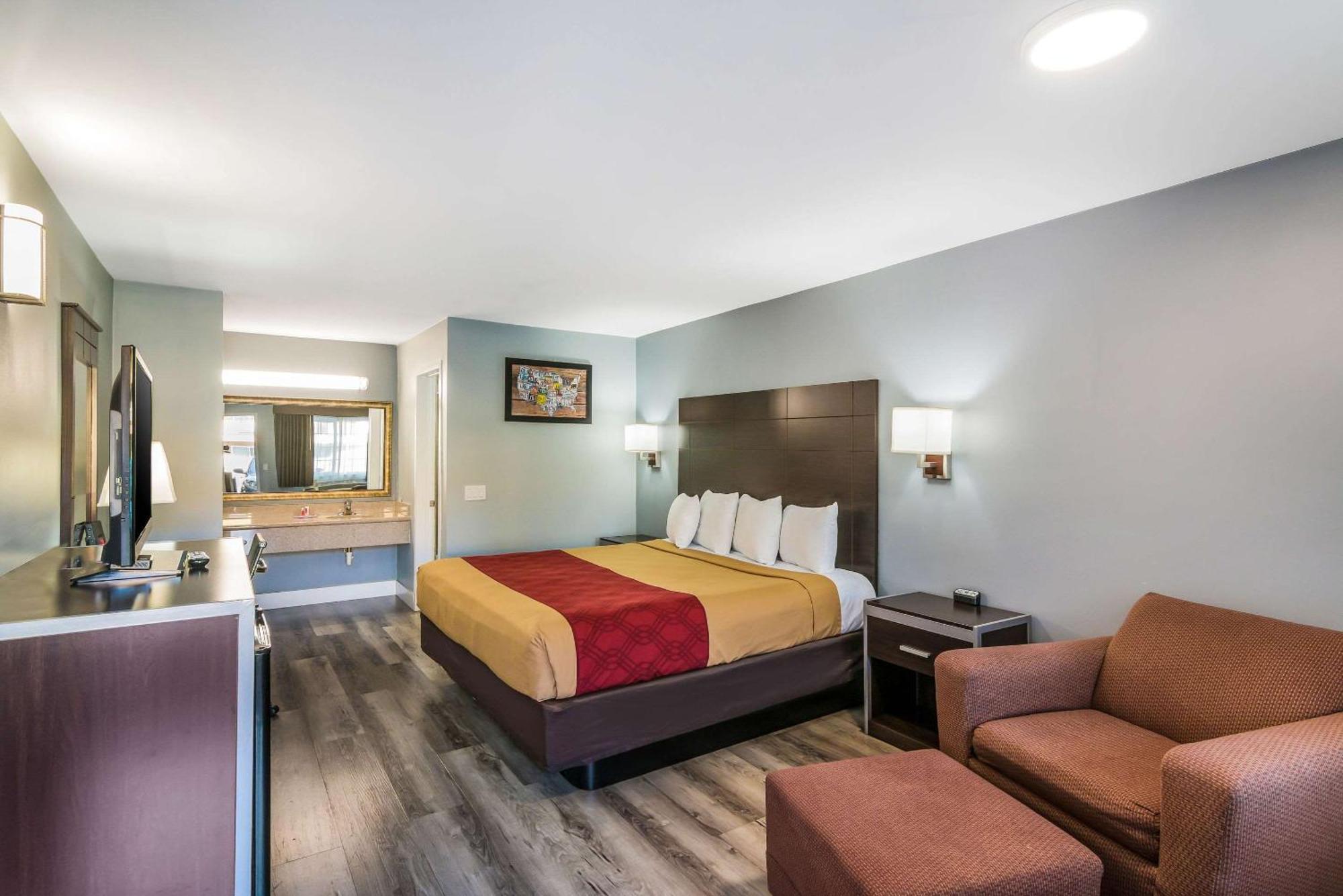Econo Lodge Hesperia - Victorville I-15 מראה חיצוני תמונה