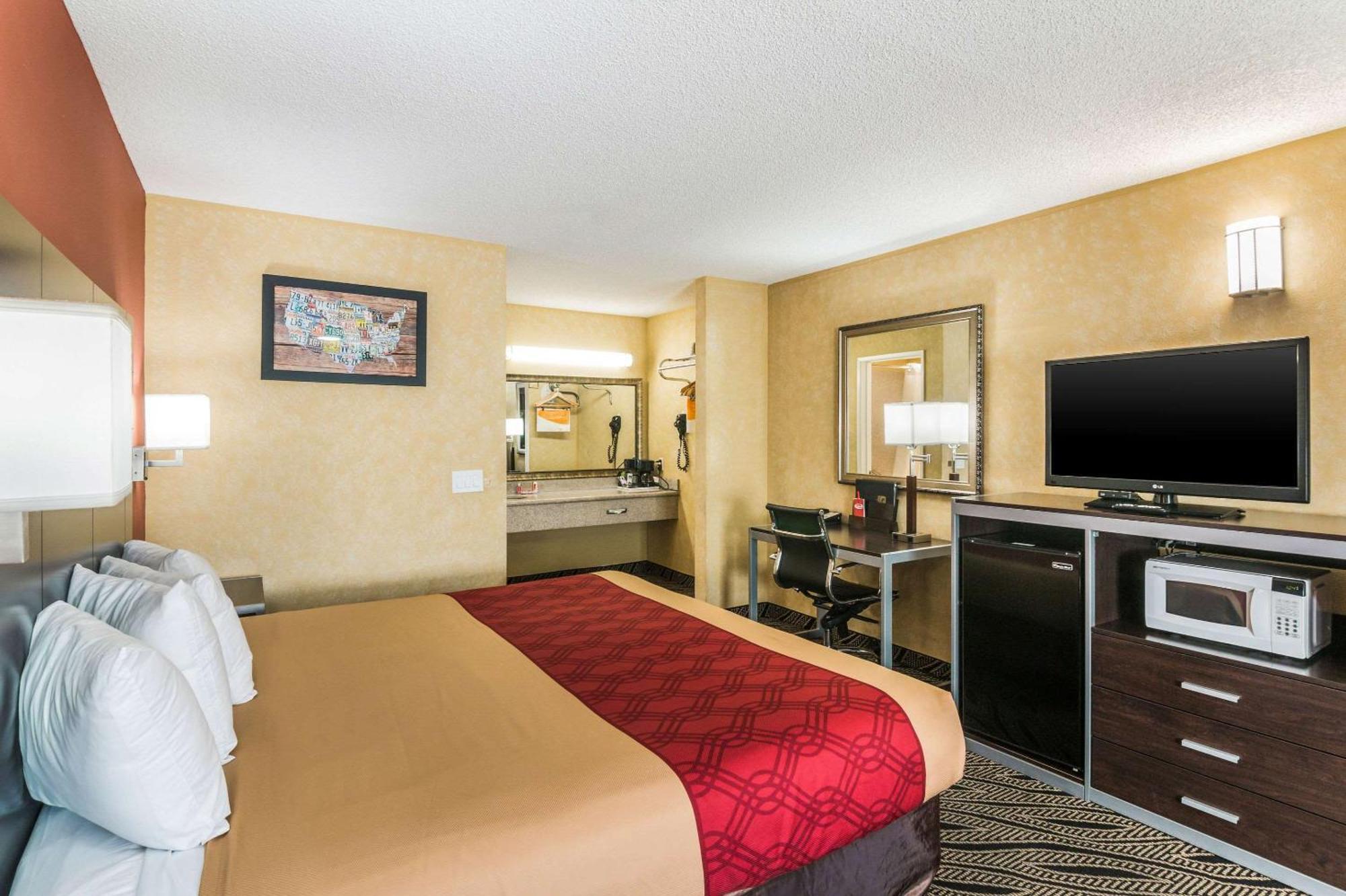 Econo Lodge Hesperia - Victorville I-15 מראה חיצוני תמונה