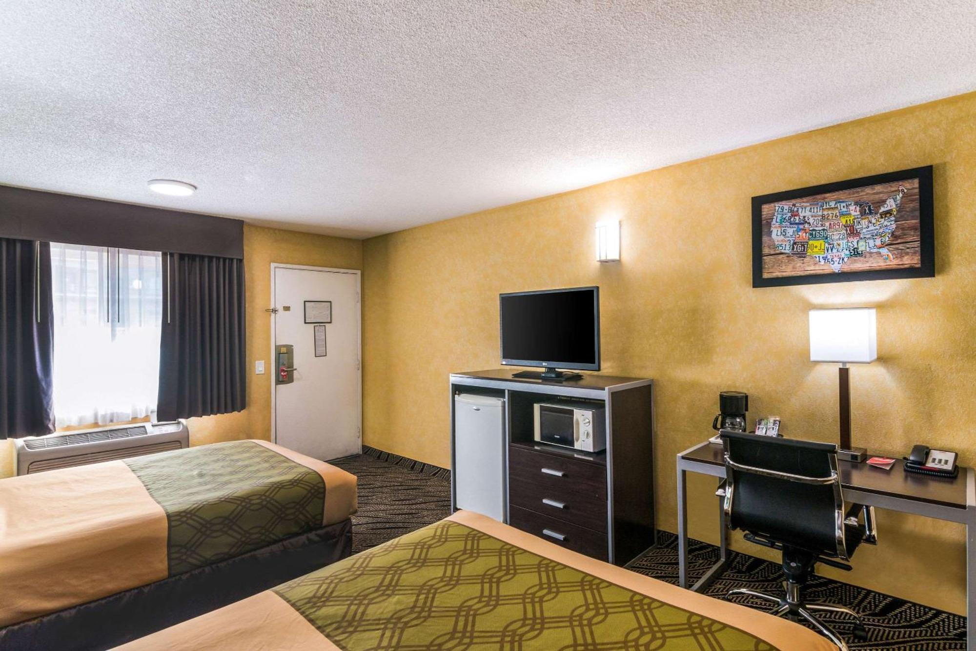 Econo Lodge Hesperia - Victorville I-15 מראה חיצוני תמונה