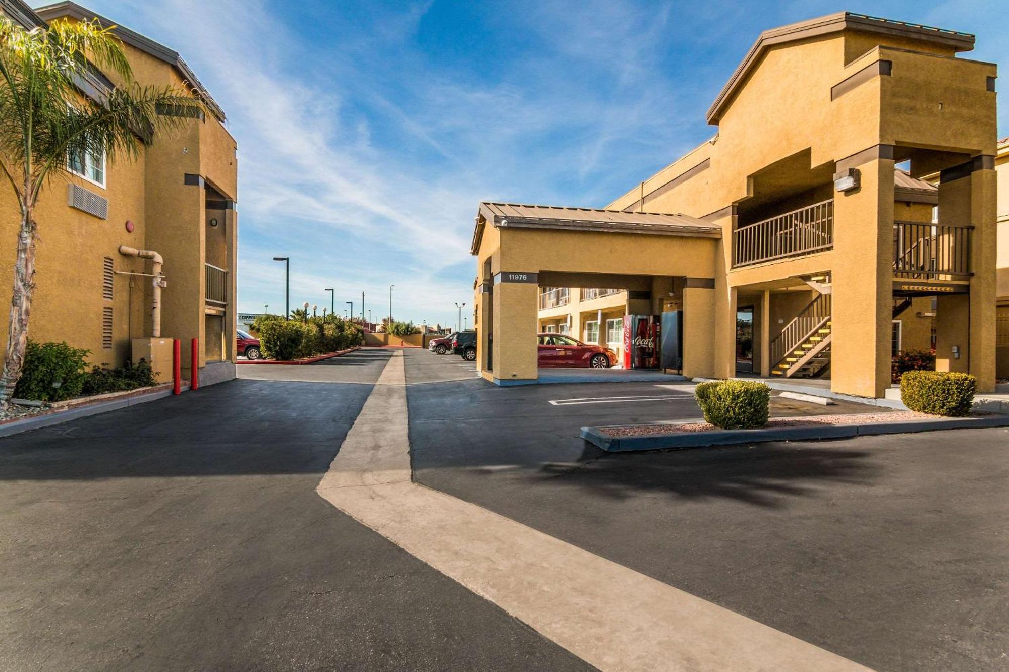 Econo Lodge Hesperia - Victorville I-15 מראה חיצוני תמונה